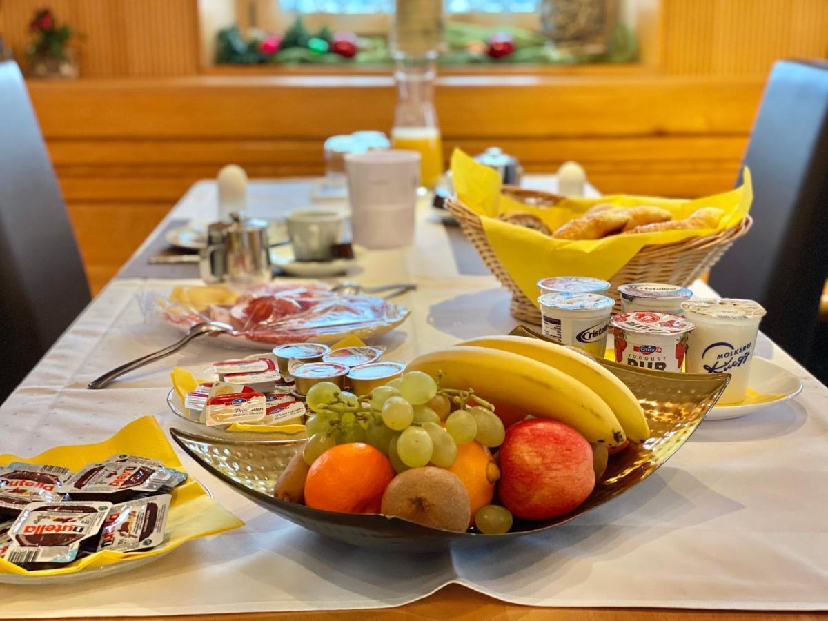Hotel Hirschen Hinwil エクステリア 写真